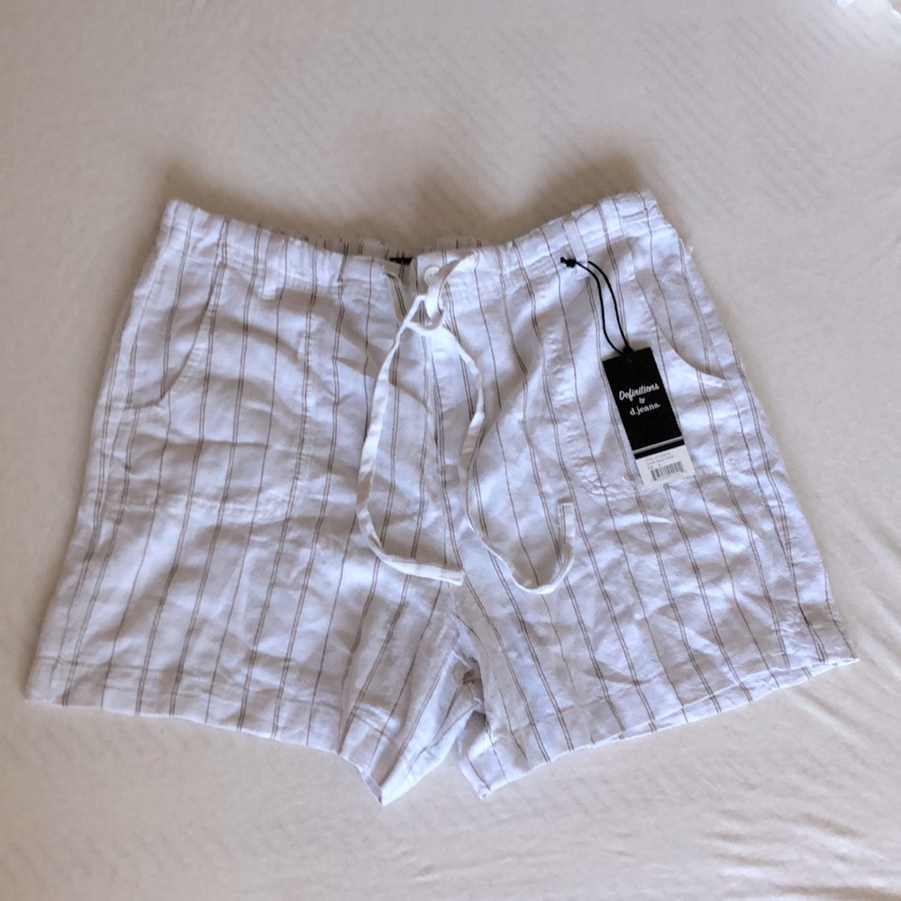 Linen shorts